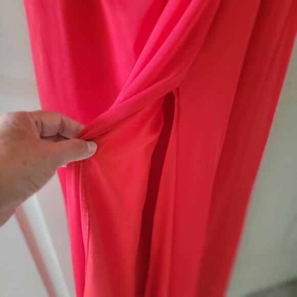 Strapless Red Beaded Cut Out Back Elegant Formal Maxi Dress SZ 6 - Picture 10 of 14